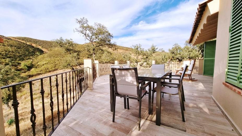 Alojamiento Rural En Aracena. Finca El Rehilete Kültér fotó